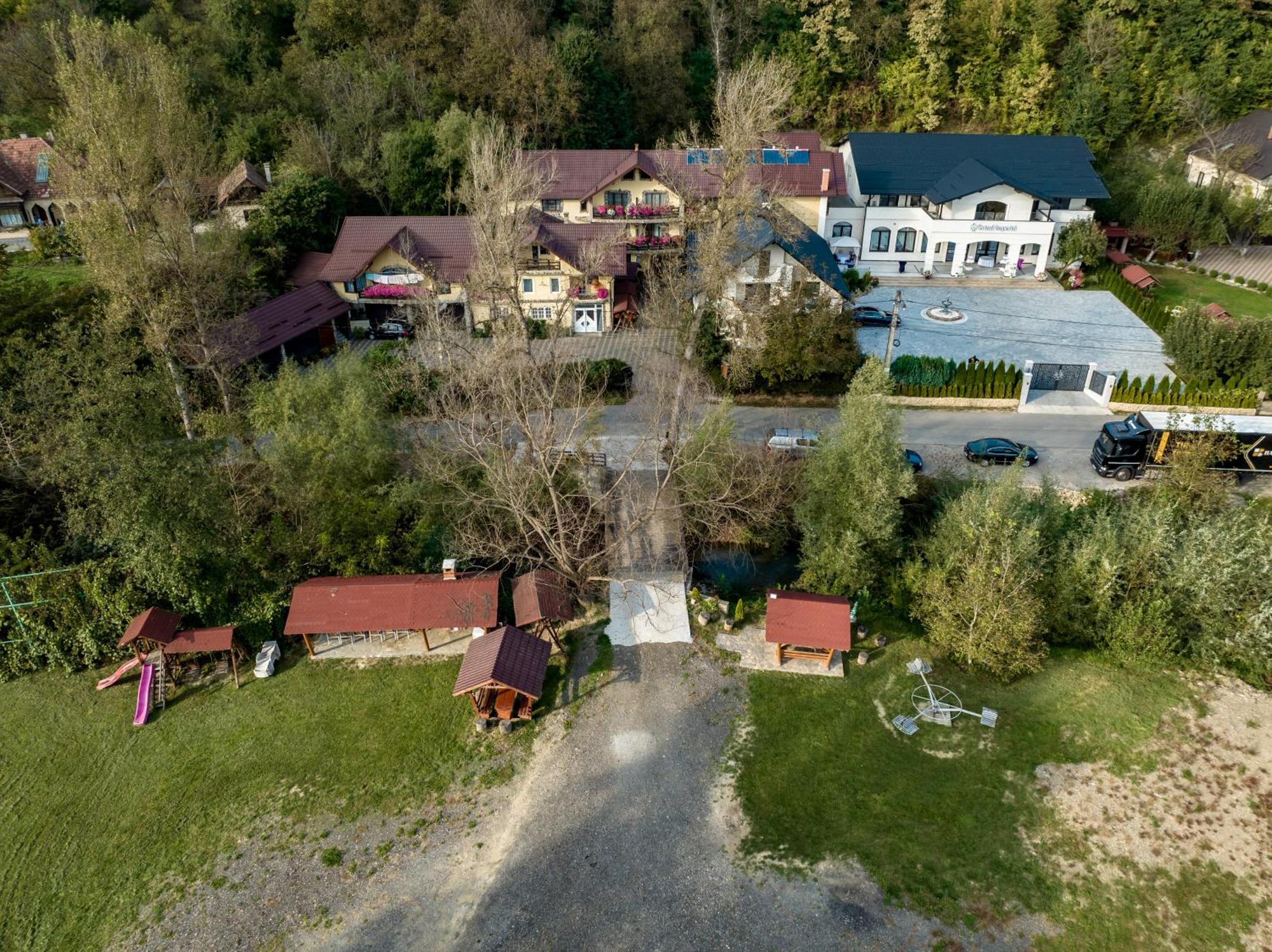Pensiunea Marinela Sighetu Marmaţiei Dış mekan fotoğraf